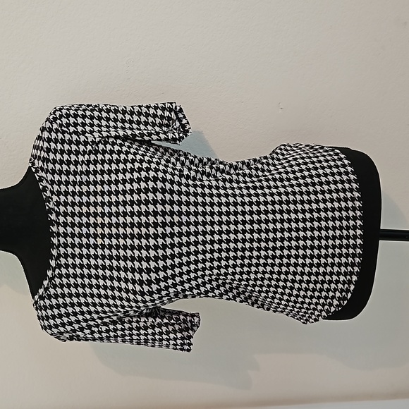 Modcloth Mesh Top - Picture 2 of 7